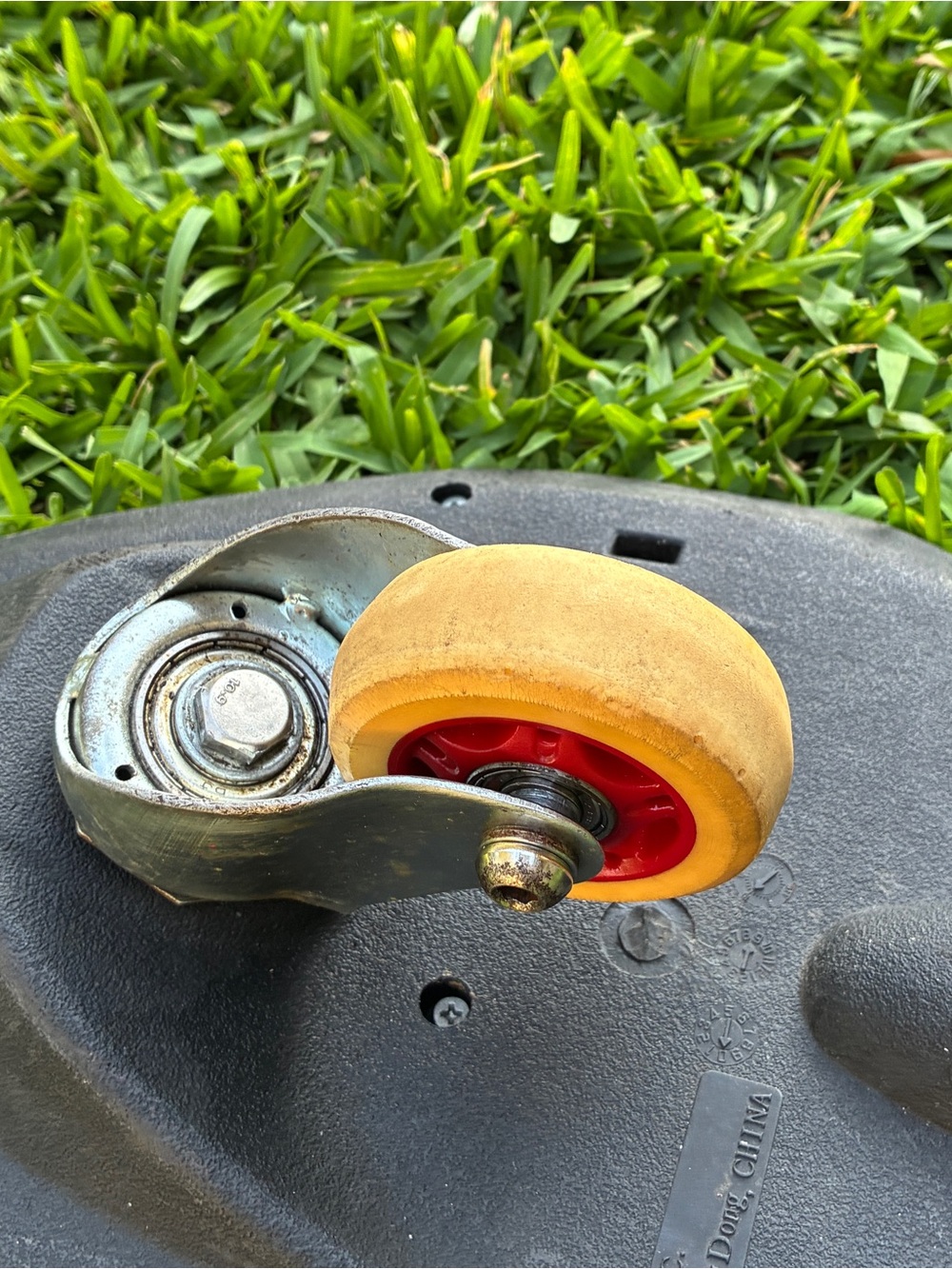 Razor RipStick Caster Board - Picture 6 of 7